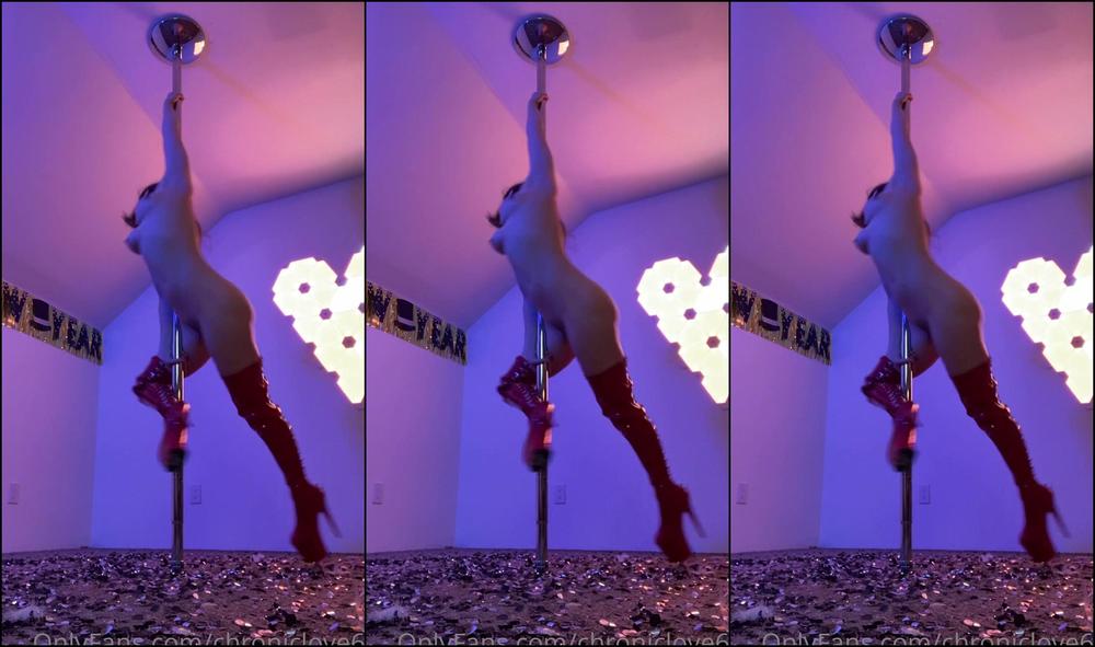 Chroniclove69 2003677379 01 07 2021 One More Dance In The Nye Glittery Confetti Mess Before Clean Up Couldn T Resist