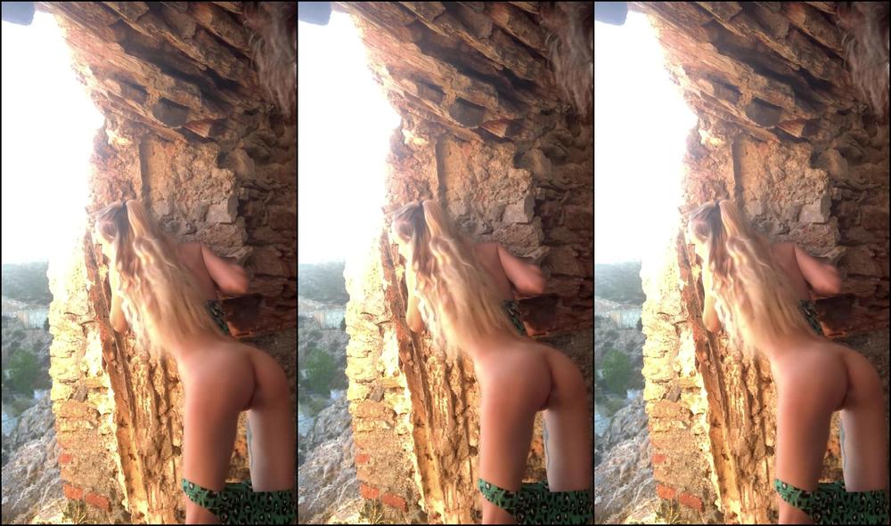 SiaMoon 13.I love my brother dick when people is around Pornhub