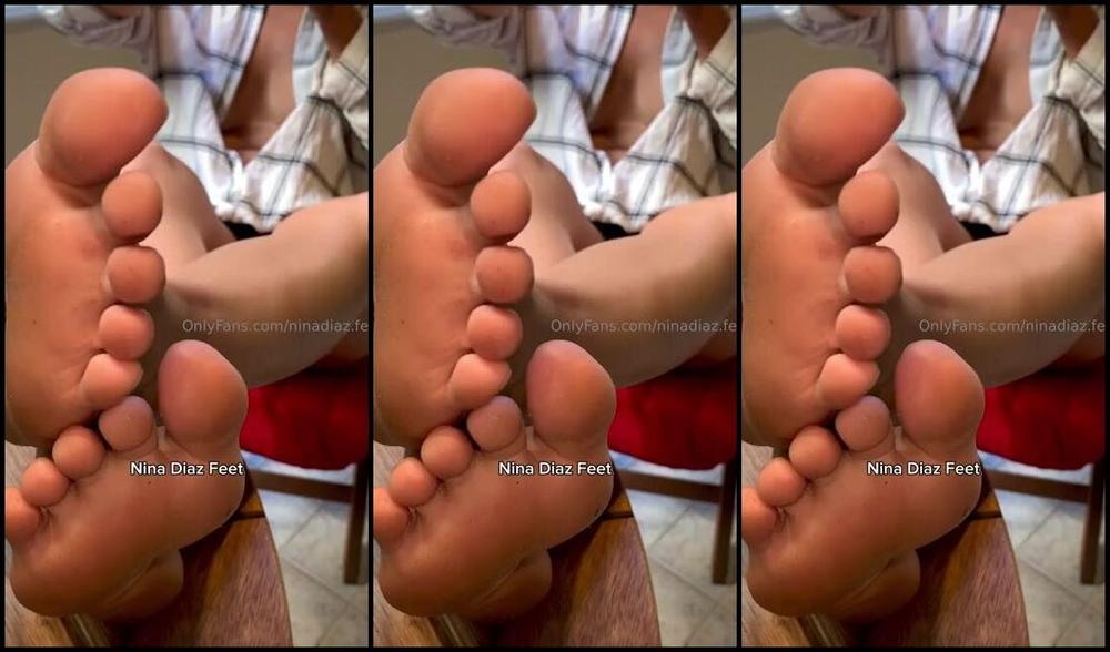 Nina S Feet Nicknamed Ninadiaz Feet Onlyfans Stinky Feet After Work After Hours Of Work And Sweat My Reek Toes Are Finally