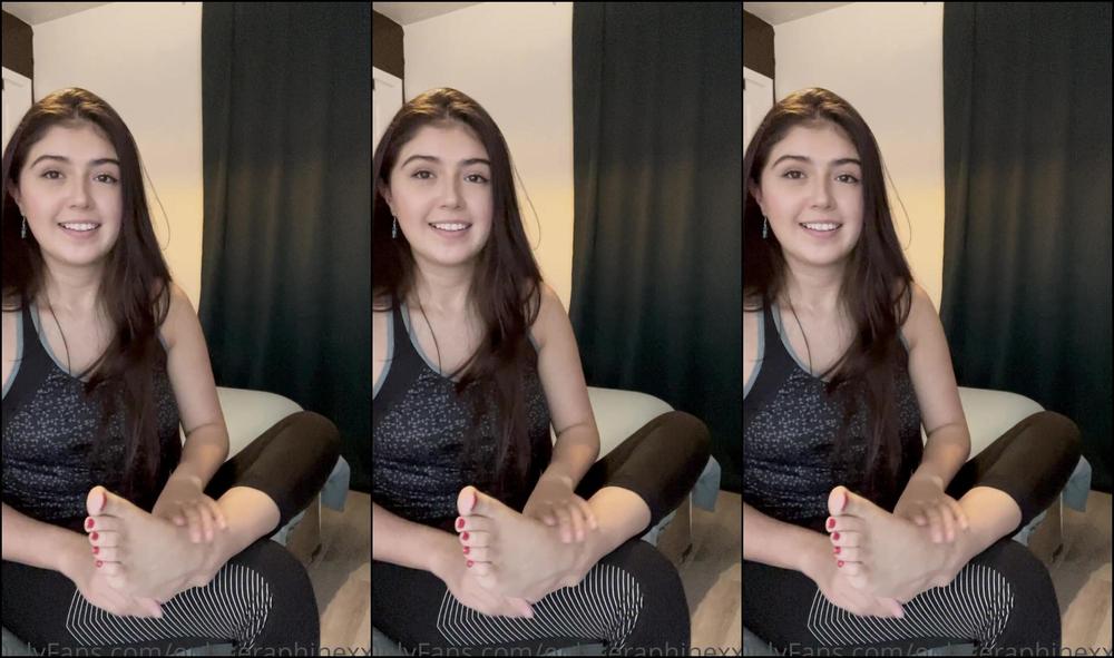 Onlyseraphinexxx Pov Your Closest Friend Catches You Staring At Her Feet And Realizes You Have A Foot Feti