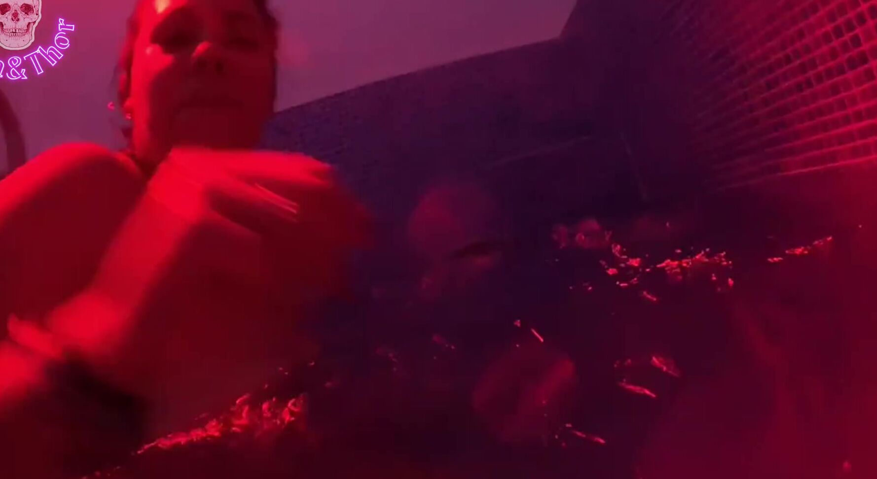 "Vixen" Foot Fetish, Footjob, Espanol, Porno En Espanol, Porno Hd, Amateur, Real, Verdaderas Parejas, 60 Fps, Couple, Big Ass, Big Ass Big Dick, Tetona, Hot Milf, Public, Hot Sex, Suggest Vixen Fucking in public spa footjob and creampie for naughty b