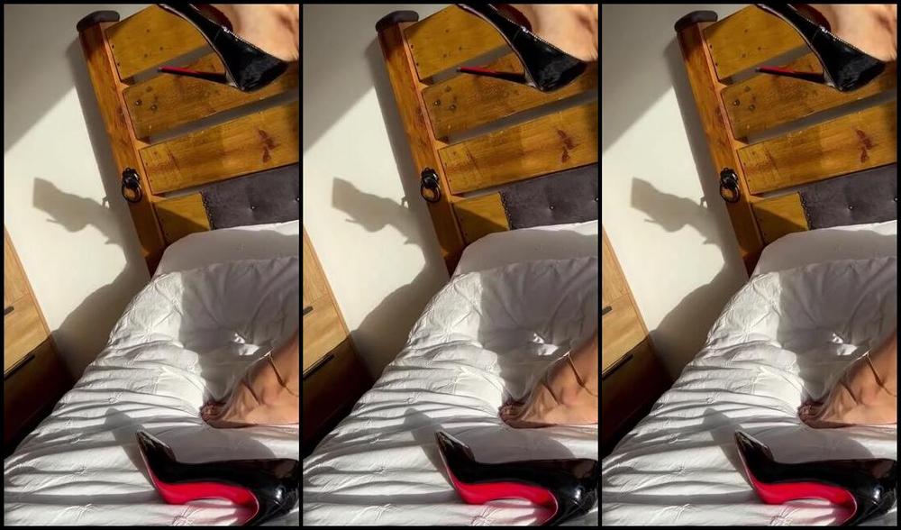 Heels Of Mine Nicknamed Heelsofmine 12 18 2023 Onlyfans Video Say Hello To My New Heels