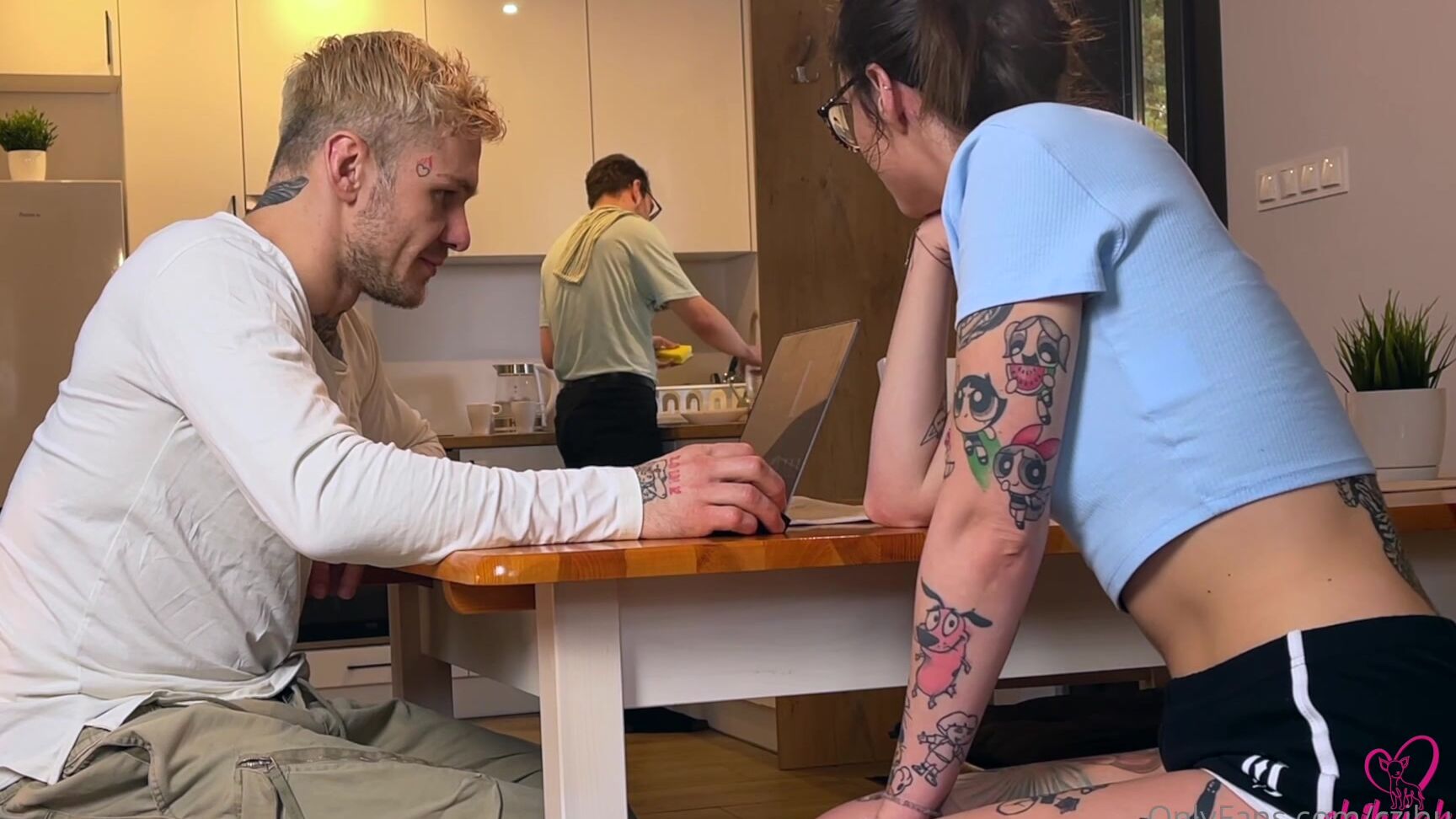 Czihuahua 25 04 2023 2850026207 New Long Video Cuckold Roleplay When My Husband Cleaning The Kitchen I Worked With My C