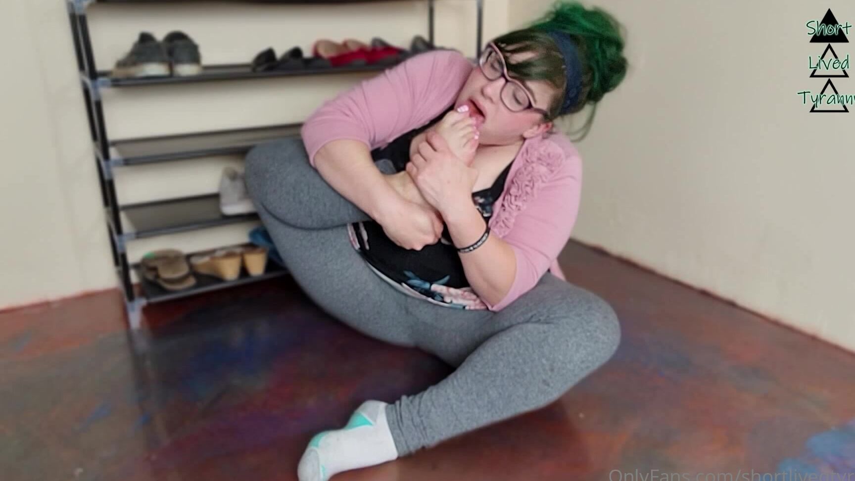 Shortlivedtyranny Want To Help Me Pick Out Which Flats To Wear With My Outfit Which Pair Were Your Favorit