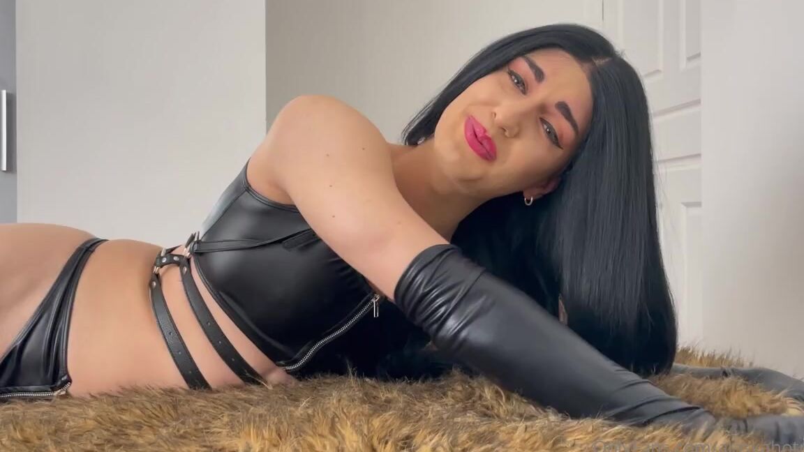Goddess Alaska Nicknamed Alaskahotmess Onlyfans Reacting And Laughing At Your Cock Premium
