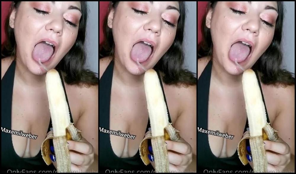 Emily Maxemilweber Nicknamed Maxemilweber 07 04 2021 Onlyfans Video I Like To Lick Bananas 1Ru