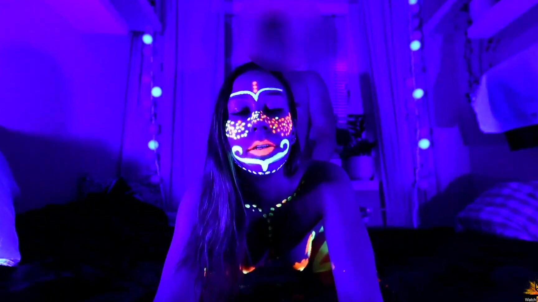 Lia Fox CRAZY Schwarzlicht Neon Fick als Avatar Schlampe mit Lia Fox MyDirtyHobby