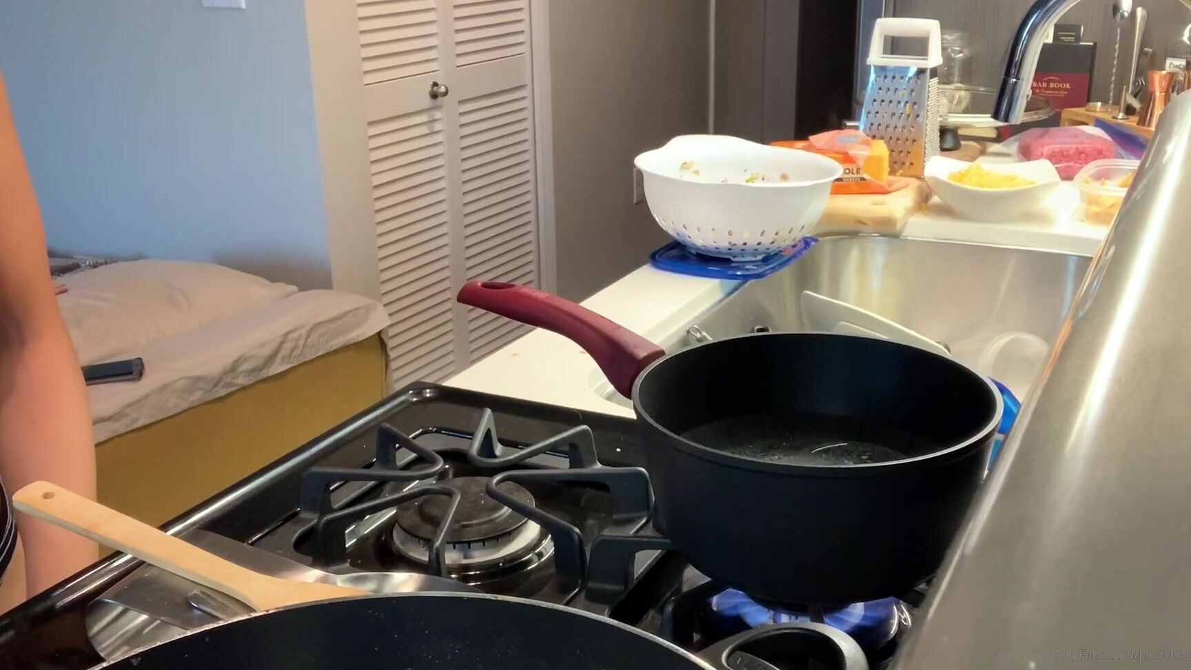 ubedientgirl-29-03-2020-200519761-i-made-homemade-beef-stroke-a-nut-video-16-36