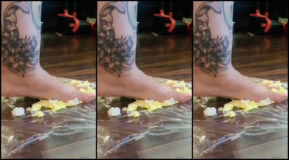 Sweetfeetsy Onlyfans Now Who S Gonna Come Suck All This Cake Off My Toes