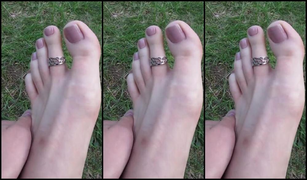 Neolasoles Nicknamed Neolasoles Onlyfans Walking Barefoot