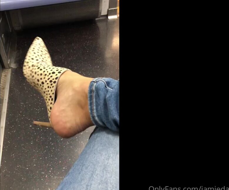 Jamiedaniels Onlyfans Good Morning Still Kicking Ass Today Getting My September C4S Updates Done This Way When Scho 11P