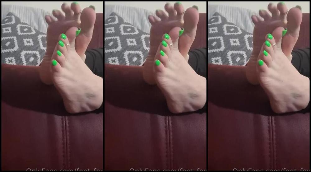 Ktp Nicknamed Keepthemprettyx Foot Fetish 03 11 2021 Onlyfans Video Youre At A Friends House His Sister Comes Home Kicks Off Her Shoes And Socks And