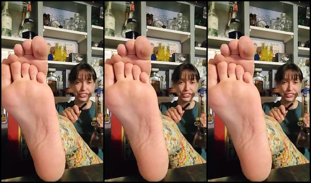 Crystal Paris Nicknamed One Lonely Foot 06 27 2025 Onlyfans Video Randoms From The Week Iecv