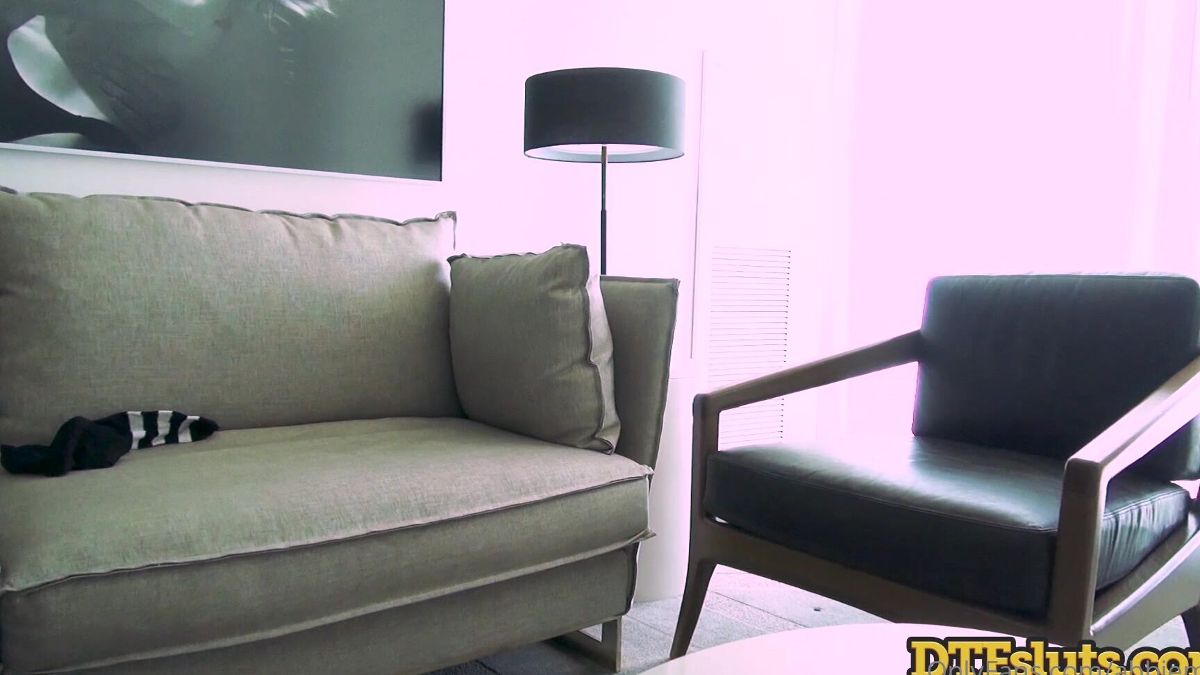 abbiemaley-20-10-2020-1105521538-this-vid-is-in-your-dm-s.-this-is-from-my-1st-trip-to-vegas-with-jamesdeen-when-i-shot-fo