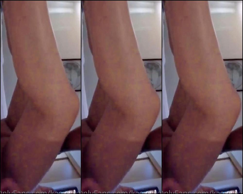 Kasssinaloaa Un Uber Me Entreg La Comida A Mi Habitaci N Y Lo Invite A Pasar