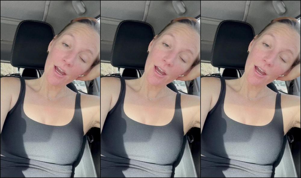 Monawalesxxx 2754161481 01 25 2023 Happy Hump Day