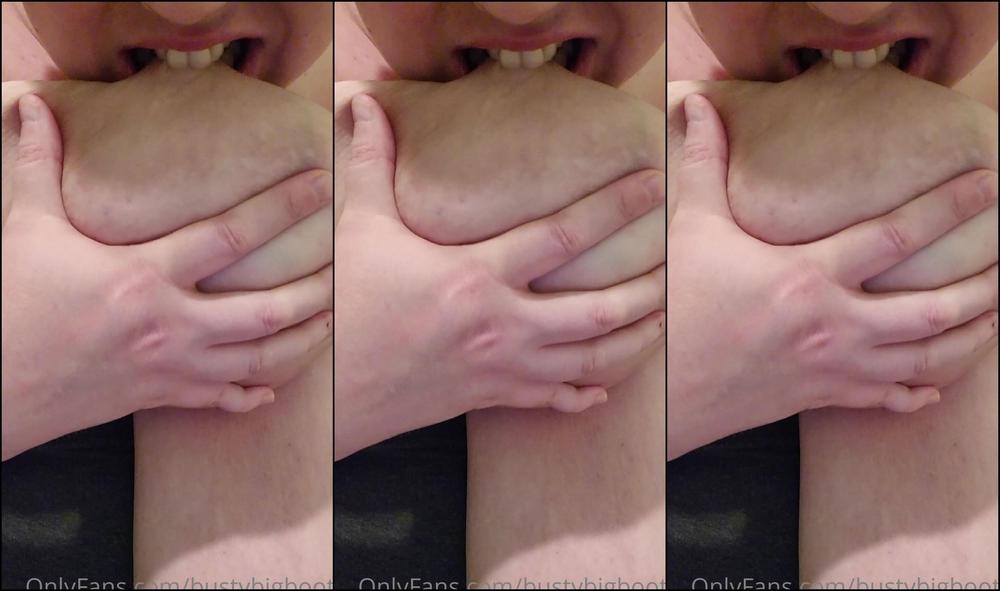 Bustybigbooty 2347185399 01 31 2022 I Love Licking And Sucking On My Own Nipples Wish You Were Here To Help
