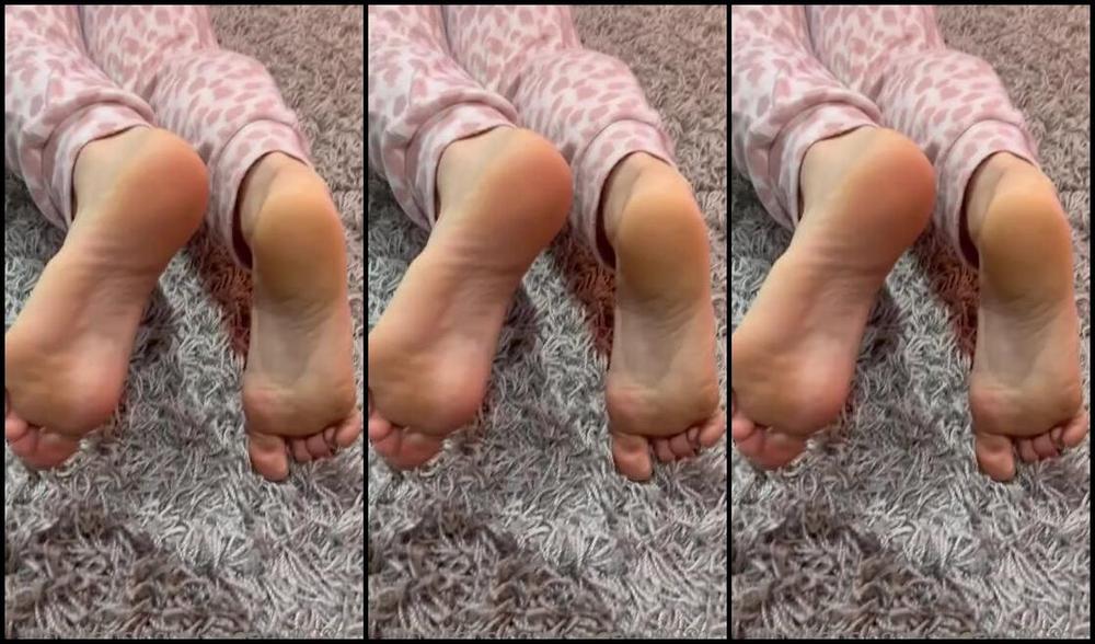 Queen1991 Nicknamed Queen9999111 Foot Fetish 03 13 2023 Onlyfans Video Leaked Queen9999111 69026