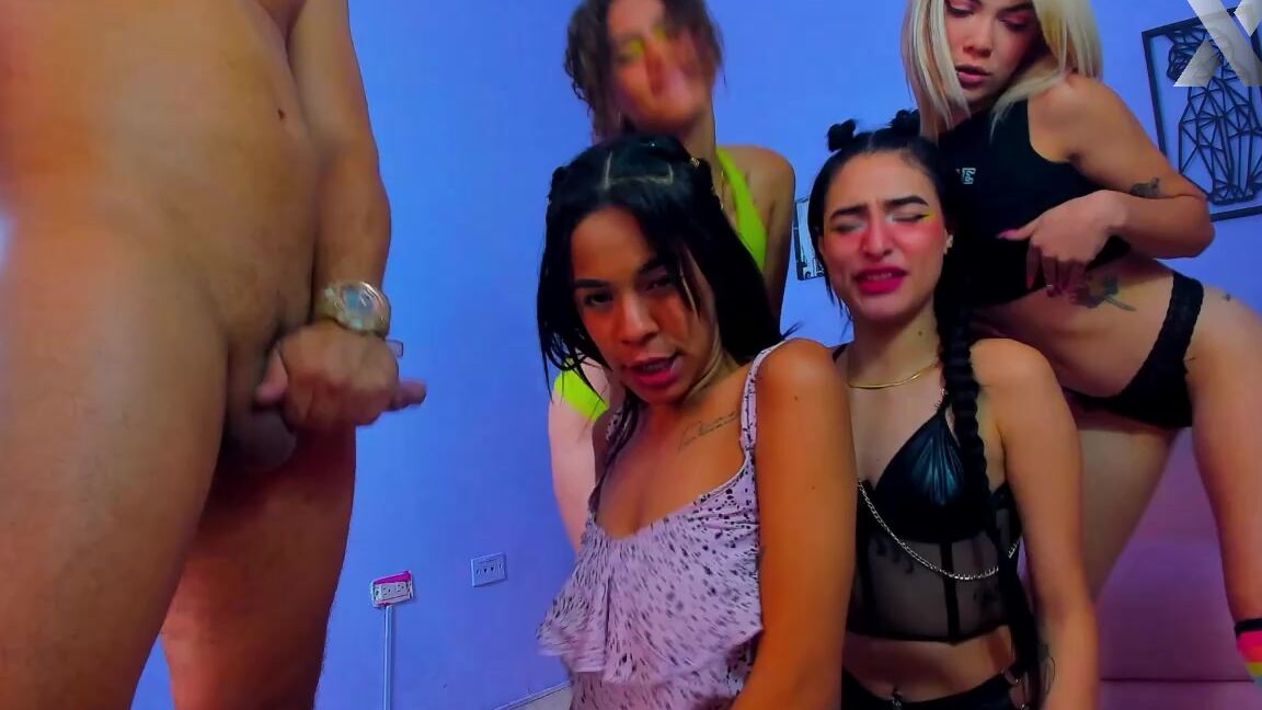 Xlivestudio Doctor Enjoys His Patients Who Want His