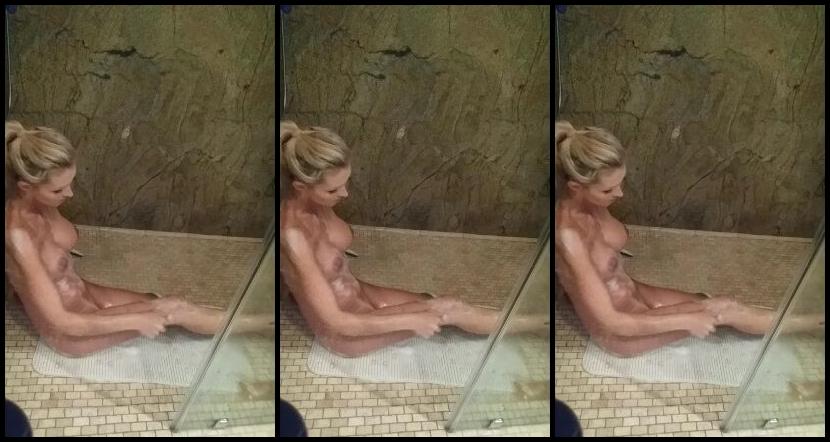 TianaLive Shower Vid Manyvids