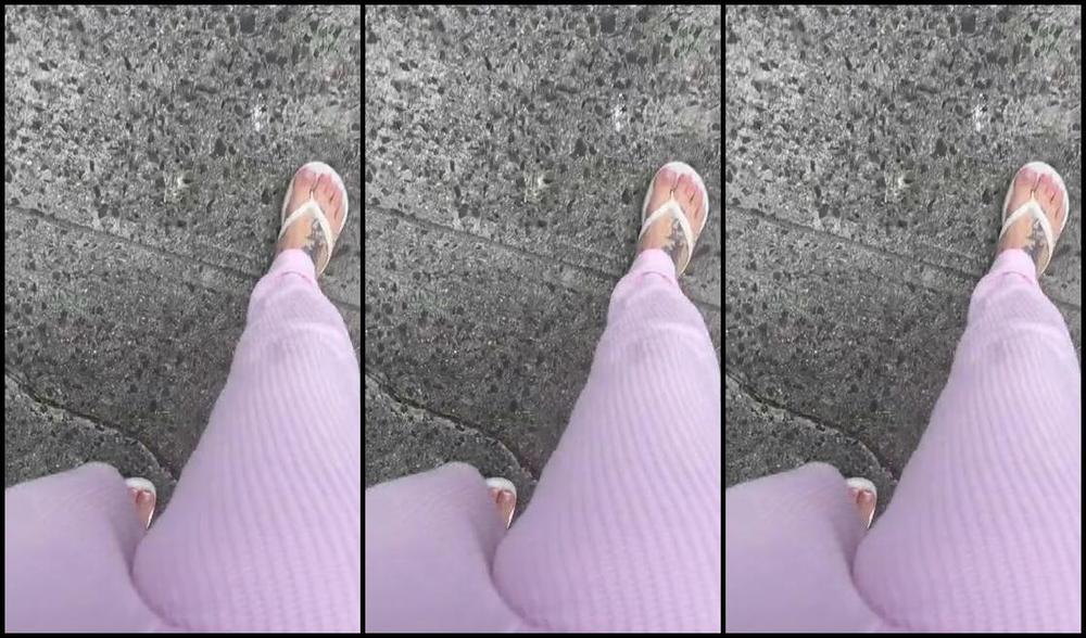 Goddessmonica00W Onlyfans White Old Navy Flip Flops3P