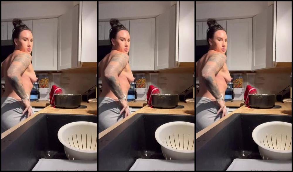 Michelle Rayne Aka Goddessraaynne Onlyfans Cum Make Some Turkey And Twice Baked Mashed Potatoes With Me Wifey Material