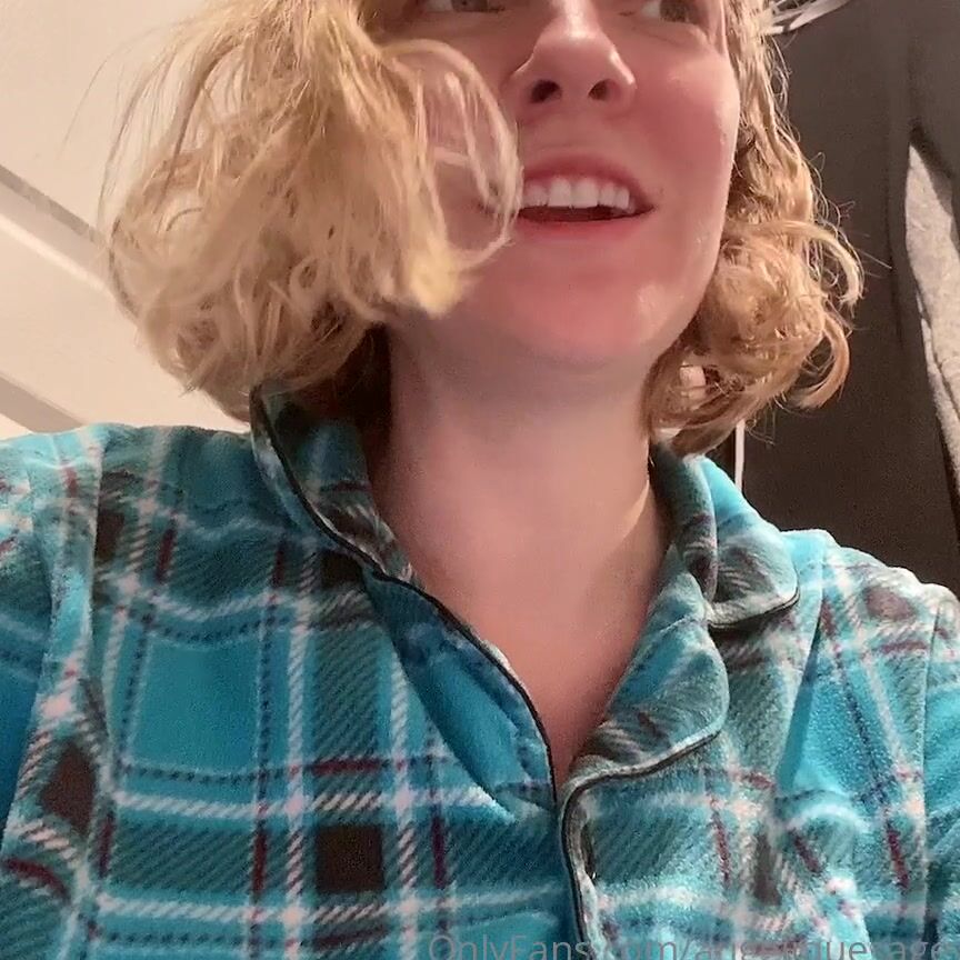 Angeliquesagevip Omg I Ve Had A Crazy Day Today Sorry I Wasn T So Active Yesterday All I M Trying To