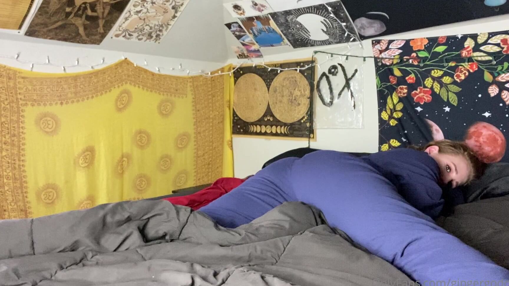 Lydiahasabush Girlfriend Experience You Come Home Late From Work To Find Your Adorable Girlfriend Alrea