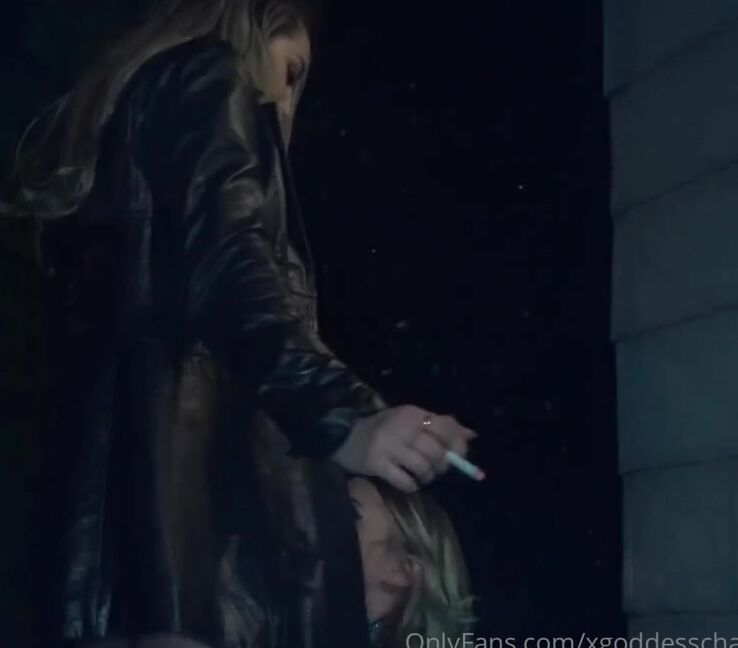 Mistress Ava Aka Iworshipavaonyx Onlyfans Using My Pet Calliecadillac As An Ashtray Isn T She The Cutest She Is Such A Loyal And Eager Lit E