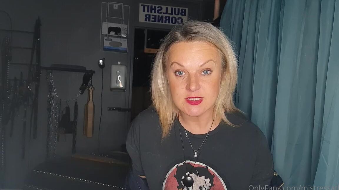 Mistress Athena Nicknamed Mistressathena Onlyfans Listen Amp Do Chaste