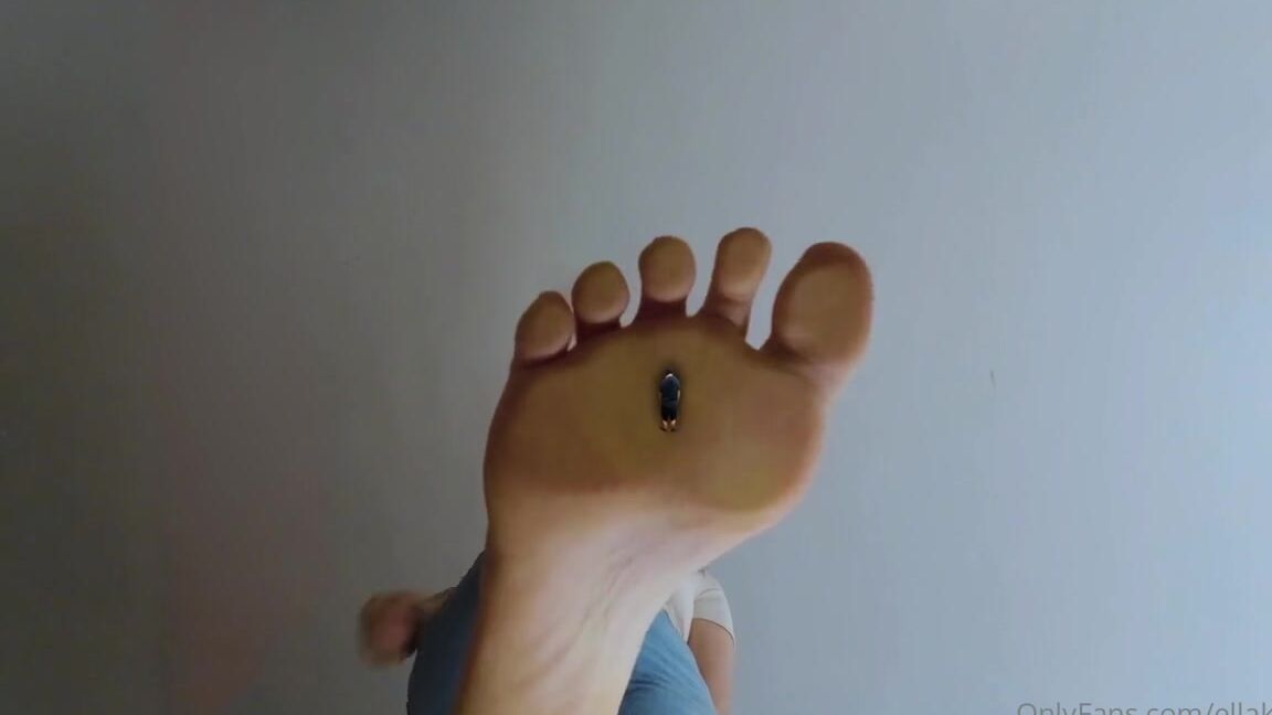 Giantess Ella Nicknamed Giantessella 08 07 2022 Onlyfans Video Story Of The Video My Lil Step Bro Is Soo Cute But Also Really Annoying Xv