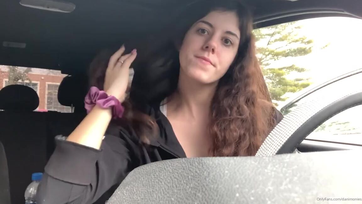 Goddess Daniella Nicknamed Danimonies 03 03 2020 Onlyfans Video You Know You Would Love Seeing This Outside Your Dorm Window