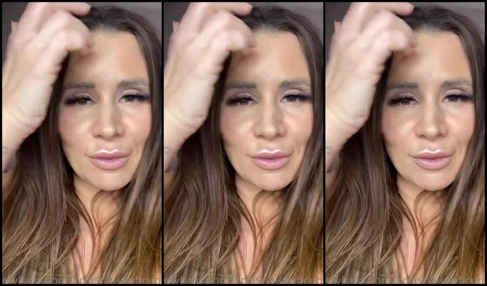 Bustylottie Nicknamed Bustylottie 10 04 2020 Onlyfans Video Leaked Bustylottie 27319