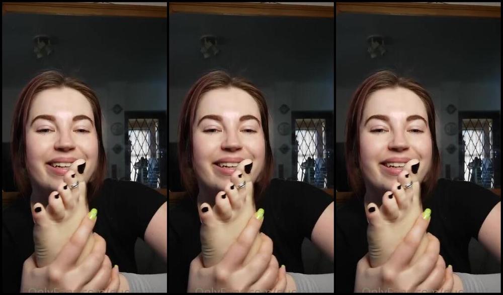 Goddess Trinity Nicknamed Queenofred 09 26 2022 Onlyfans Video Big Lips On My Big Toes