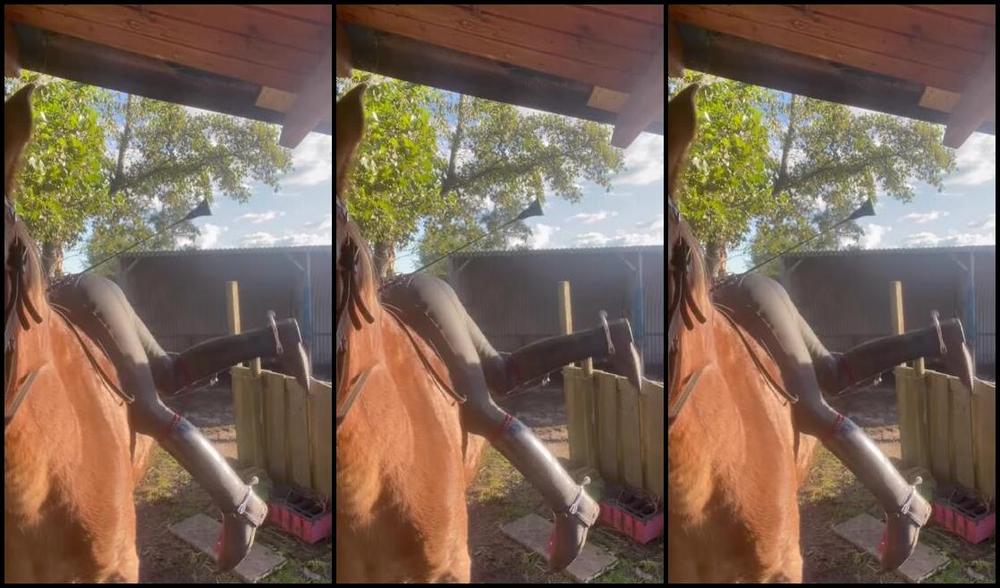 Equestrian Queen Sasja Luna Nicknamed Queensasjaluna 10 18 2024 Onlyfans Video Hot New Booty Video