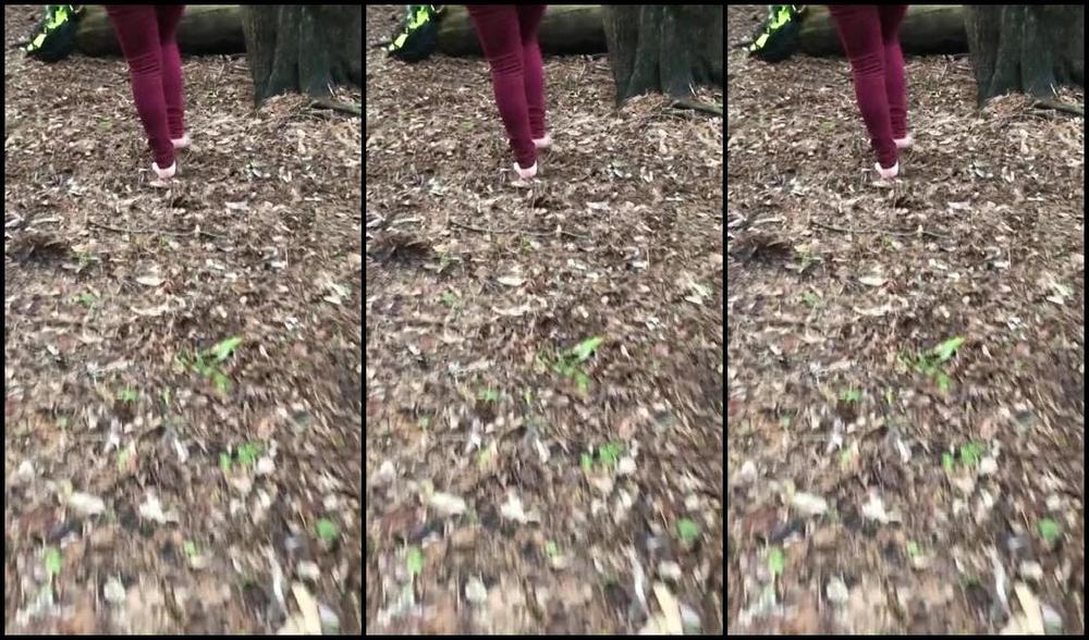 Brooklynn Yates Nicknamed Aphroditepaws 05 30 2019 Onlyfans Video Forest Walking