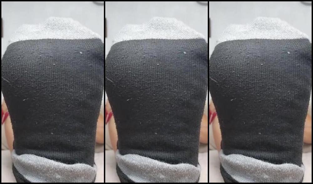 Meryann Nicknamed Solesqueenrd 02 15 2025 Onlyfans Video Dont You Like The Stinky Socks Then Taste My Feet Happy Weekend Mi Amores