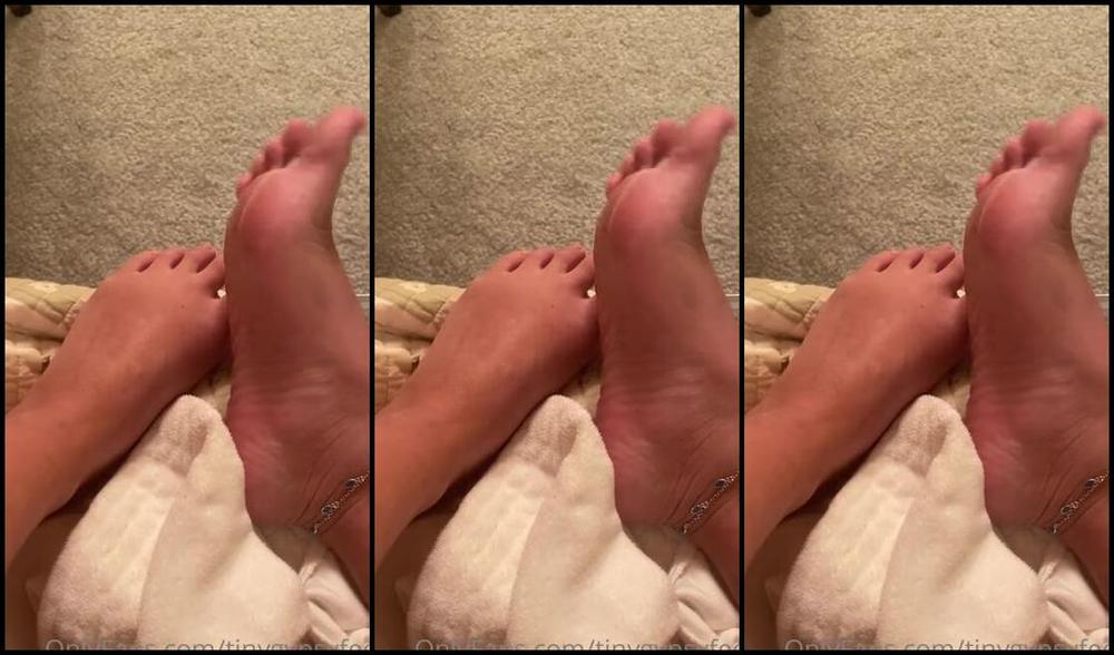 Tiny Gypsy Nicknamed Tinygypsyfeet 09 02 2022 Onlyfans Video Was Playing With My Feet And Realized I Liked The Way They Look And Thought You