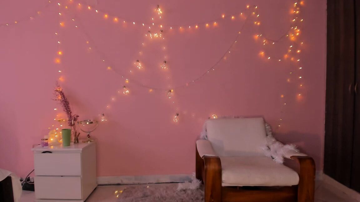 "RoxyModel" fingering, latina, spanking Mmmm manyvids