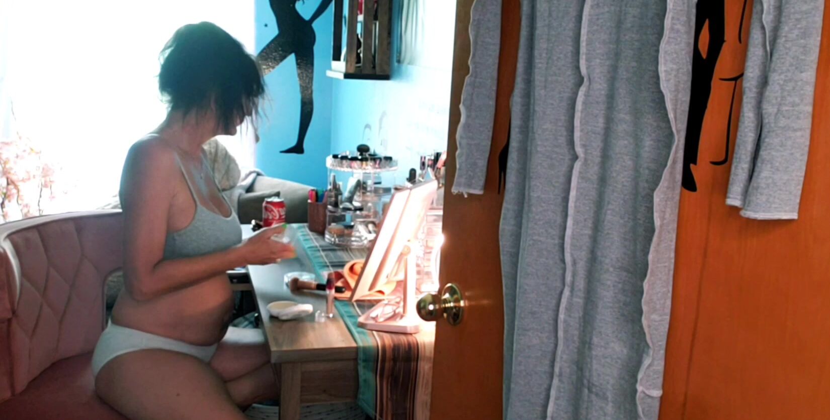 "Stormi Winters" brunette, milf, fetish, bra & panties, makeup PUTTING ON MAKE UP manyvids