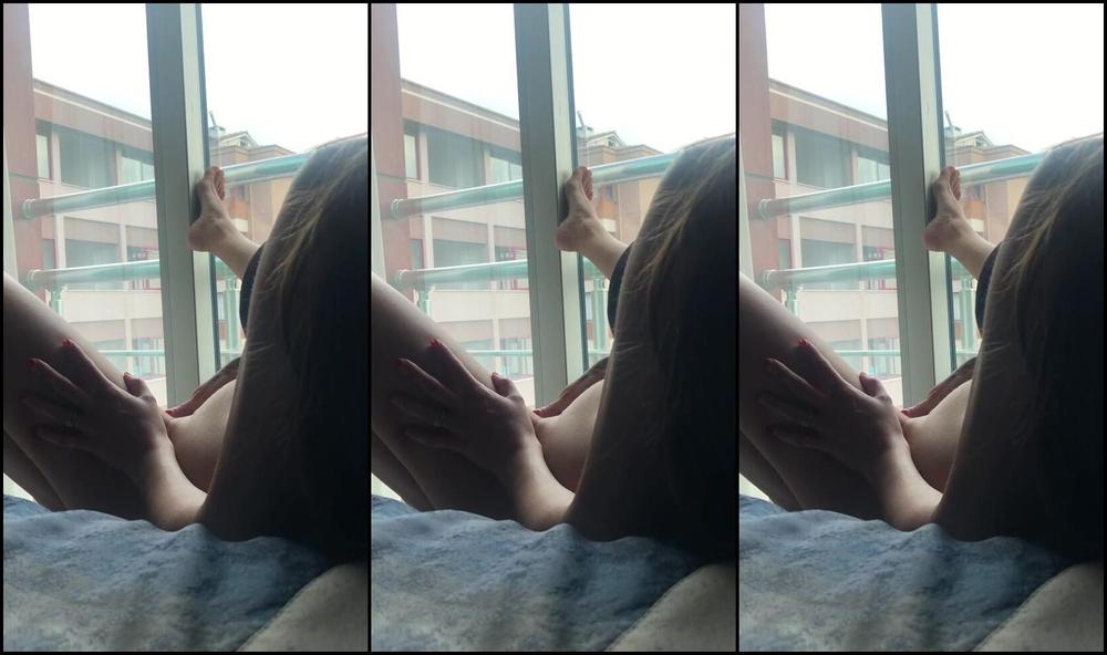 "SuzieLove212" housewives, milf, public flashing, public nudity, pussy play Overlooked Balconette Pussy Play manyvids