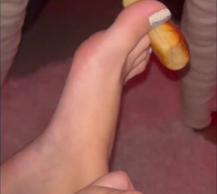 Diosa Divana Nicknamed Goddessdivana 03 02 2023 Onlyfans Video Foodplay Vol 1