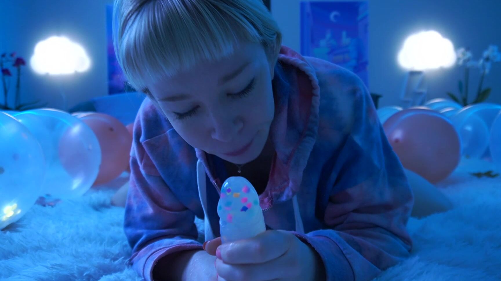 "Jolie Lyon" dirty talking, family, joi, role play, taboo Whole family pleases birthday girl manyvids