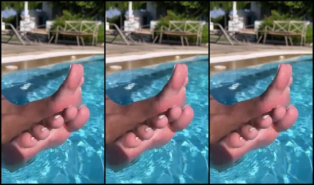 Maxi Rose Nicknamed Cutestickyfeet 09 09 2023 Onlyfans Video Pool Soles To Make Your Weekend Better