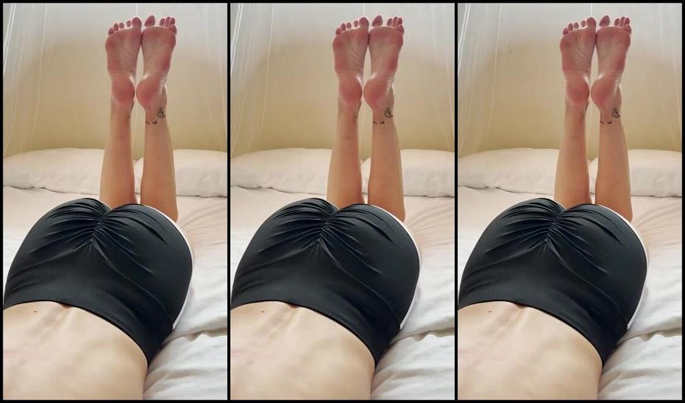 Maxi Rose Nicknamed Cutestickyfeet 03 11 2025 Onlyfans Video Cum For My Sweaty Feet In The Pose Since Its So Hot Here In Mexico