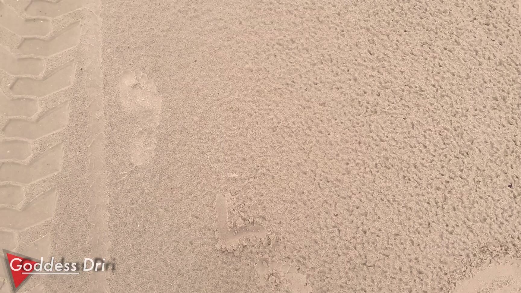 "GoddessDri" feet, barefoot, foot fetish, foot play, foot worship a walk by the beach manyvids