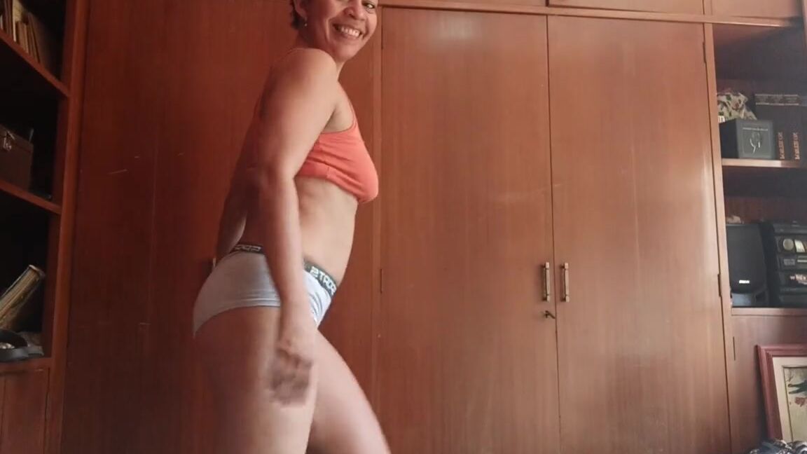 Reina Leather Nicknamed Reinaleather Onlyfans Good Morning3