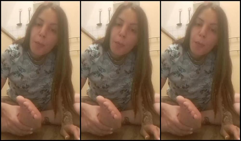 Solotua Nicknamed Sonia1798 06 05 2023 Onlyfans Video Sputi Piedi E Poi