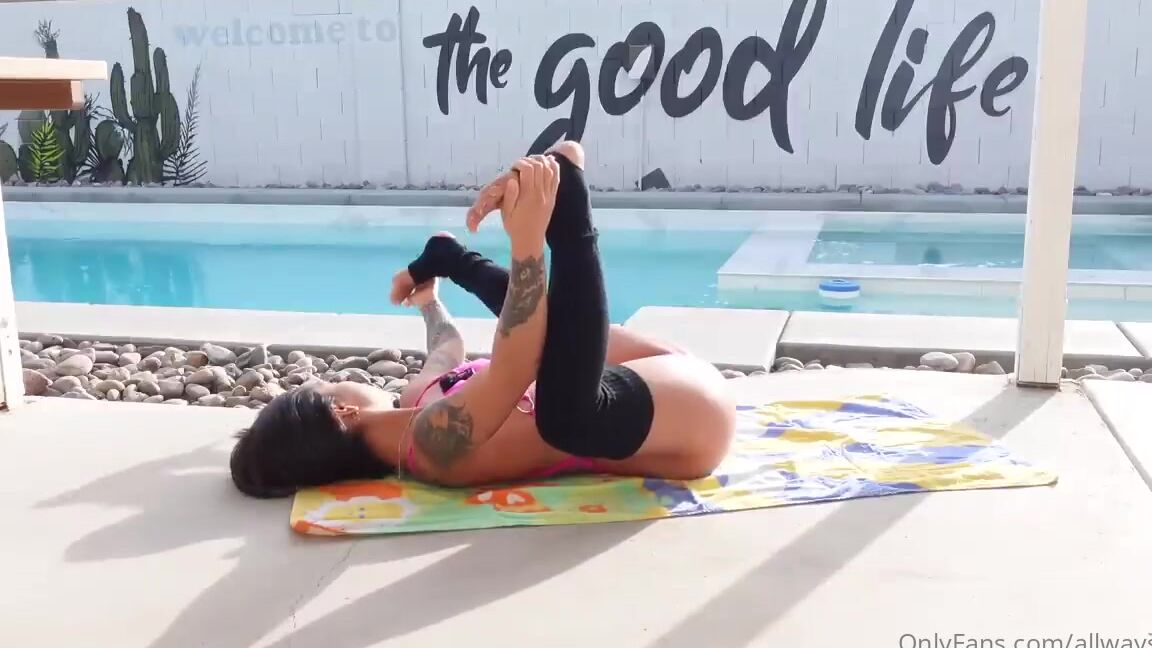 Winnievip Nicknamed Winniesworldd 09 13 2024 Onlyfans Video Bikini Yoga In Vegas