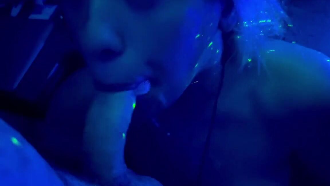 P0Rnellia Nicknamed P0Rnellia 03 02 2024 Onlyfans Video Nightclub Facefuck